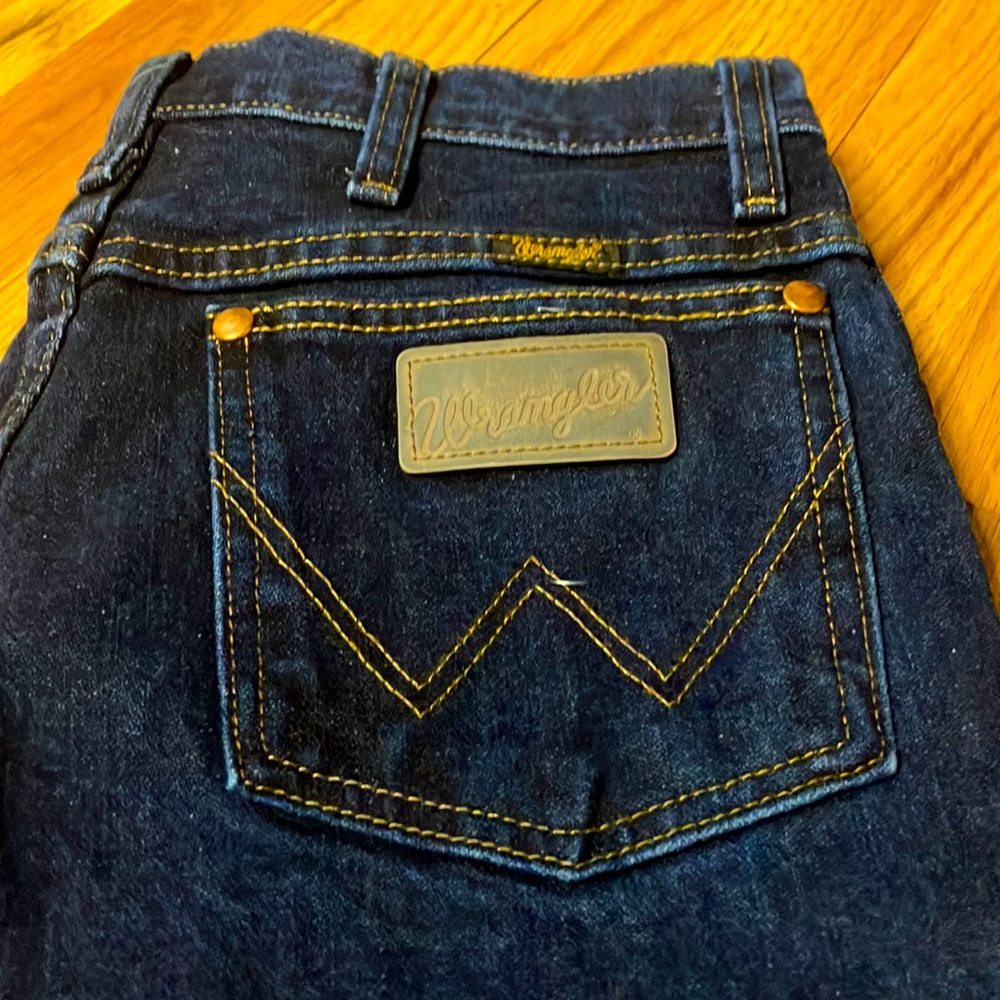 WRANGLER DENIM STRAIGHT LEG JEANS DARK WASH